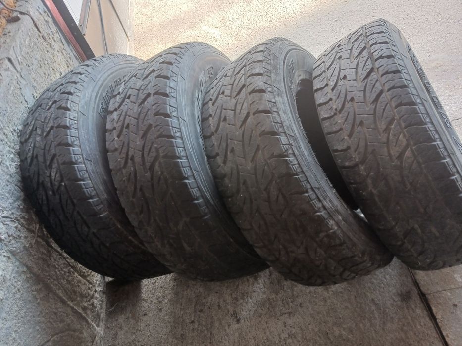 Гуми 265/70/16 без лепенки и фитили