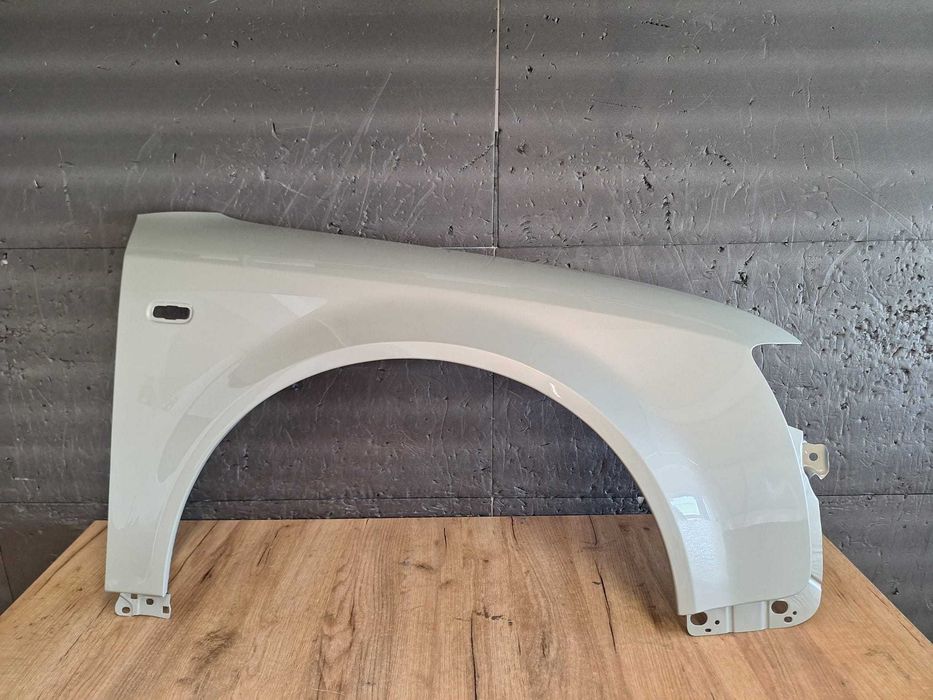 Aripa Fata Dreapta Audi A4 B6 An 2000-2004 (LY1X (Auriu))