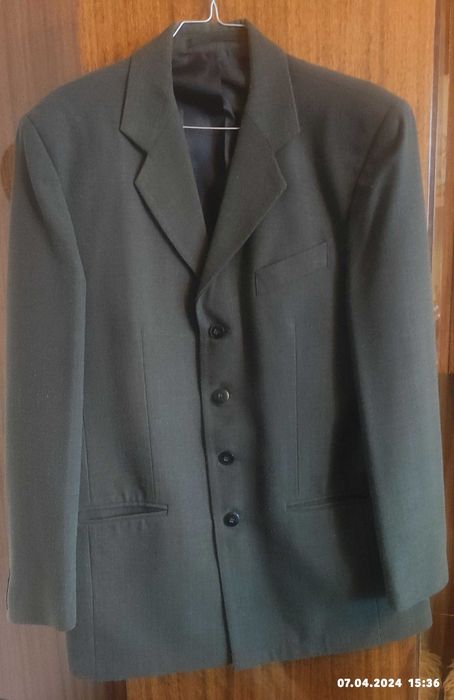 Мъжко сако маслено-зелено