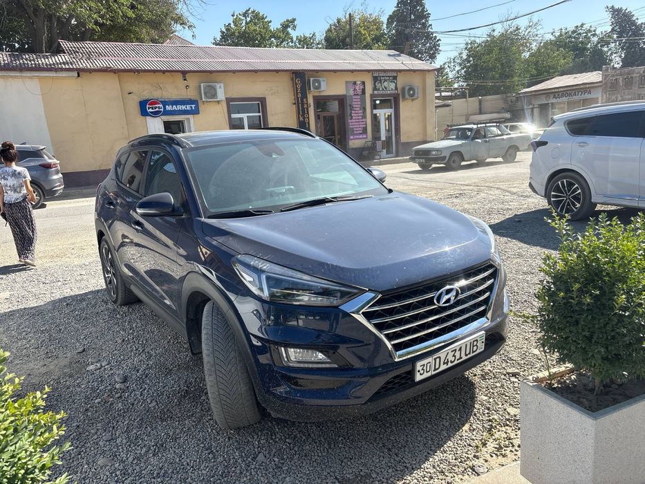 Hyundai Tucson full