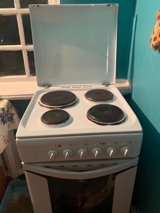 Продам плиту электрическую