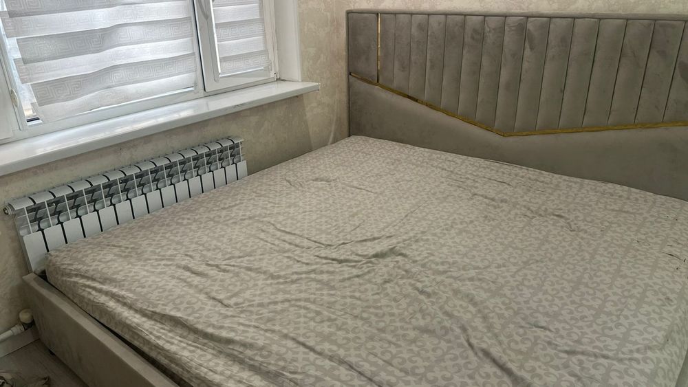 Кровать б/у 2 на 2