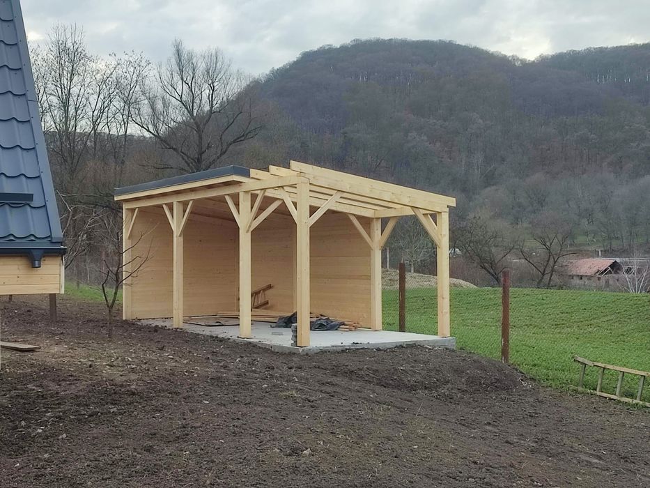 Confectionam structuri din lemn, acoperisuri, foisoare etc.