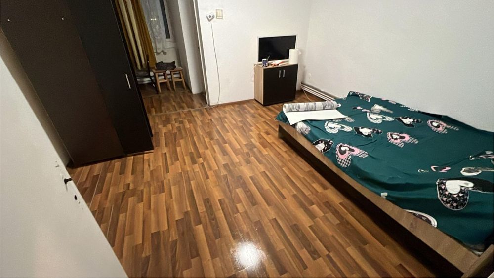 Inchiriez garsoniera