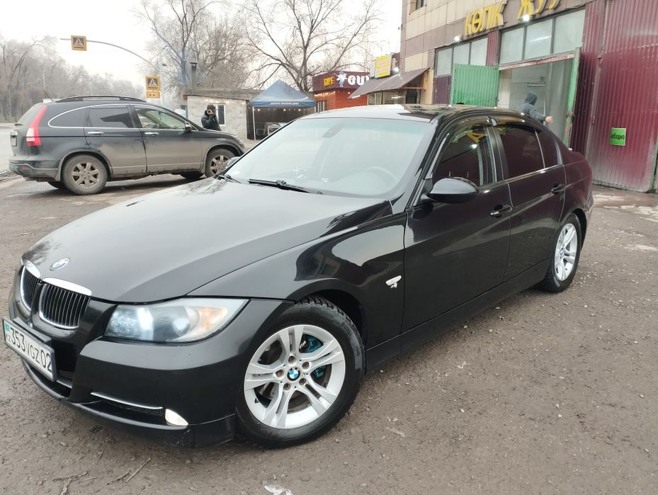 Продам БМВ в кузове е90 2007года