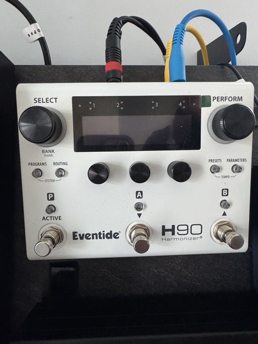 Pedala multi efect . Eventide H90 Harmonizer