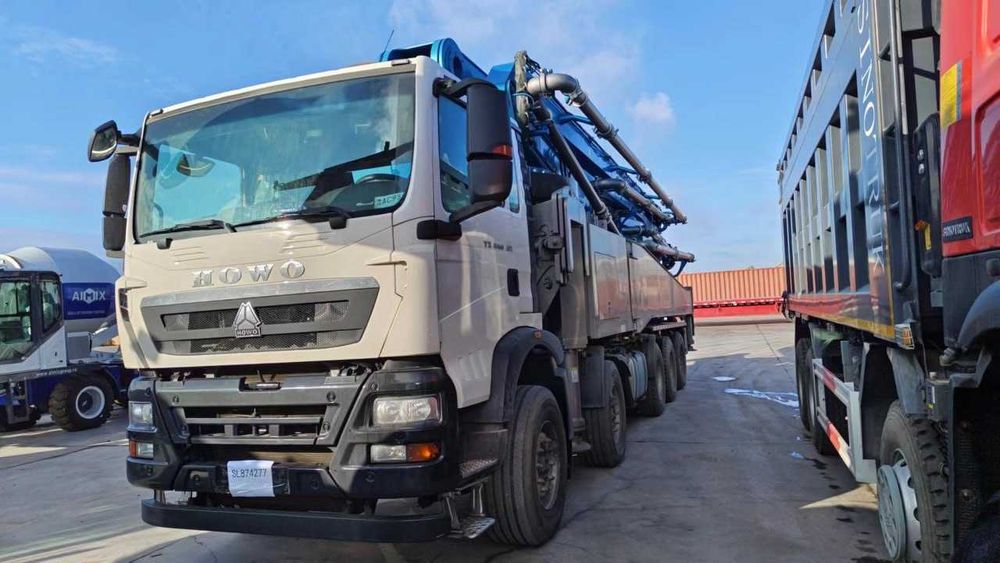 В наличии! Автобетононасос Jiuhe JH63 Sinotruk Howo-TX (500-63 метр)