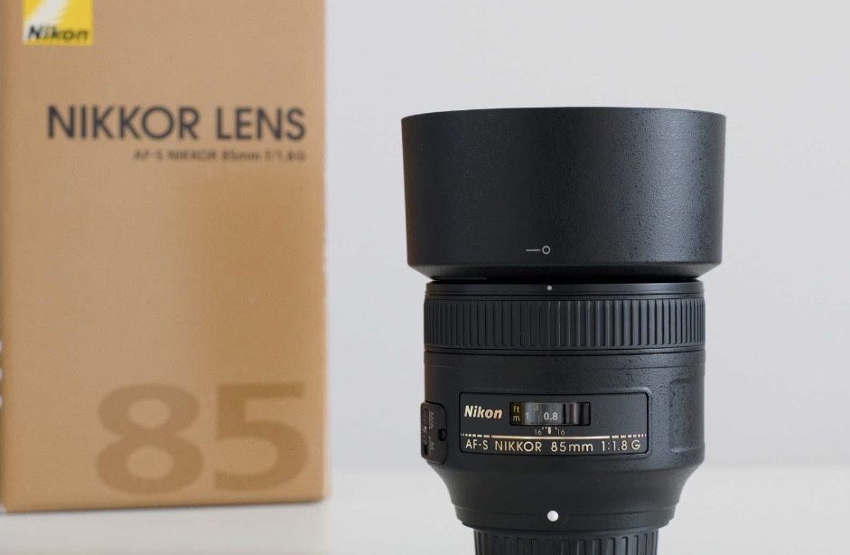 Pachet DSLR Nikon D850 si 85mm 1.8G