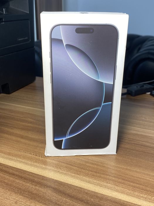 iPhone 16 Pro Max • 256 GB • White Titanium