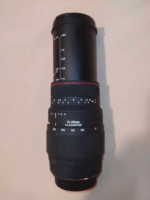 Объектив Sigma AF 70-300mm
