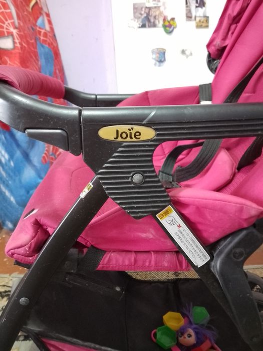 Коляска      .        .