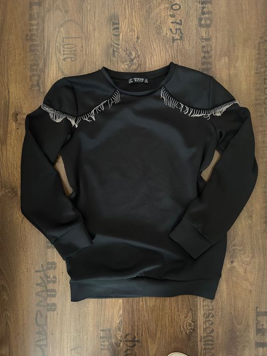 Дамски блузи и пуловери