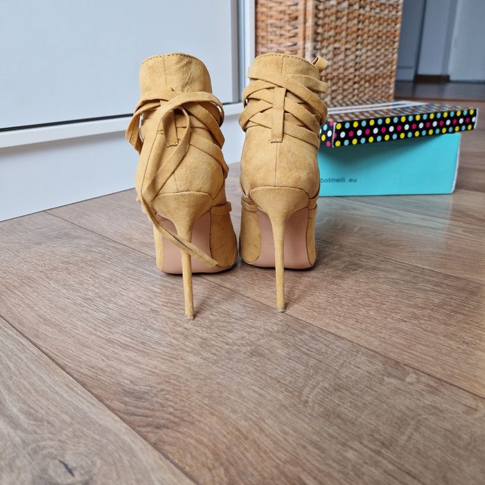 Botine Botinelli mărimea 36