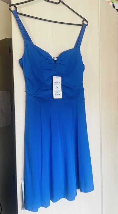 Дантела рокля ZARA и други