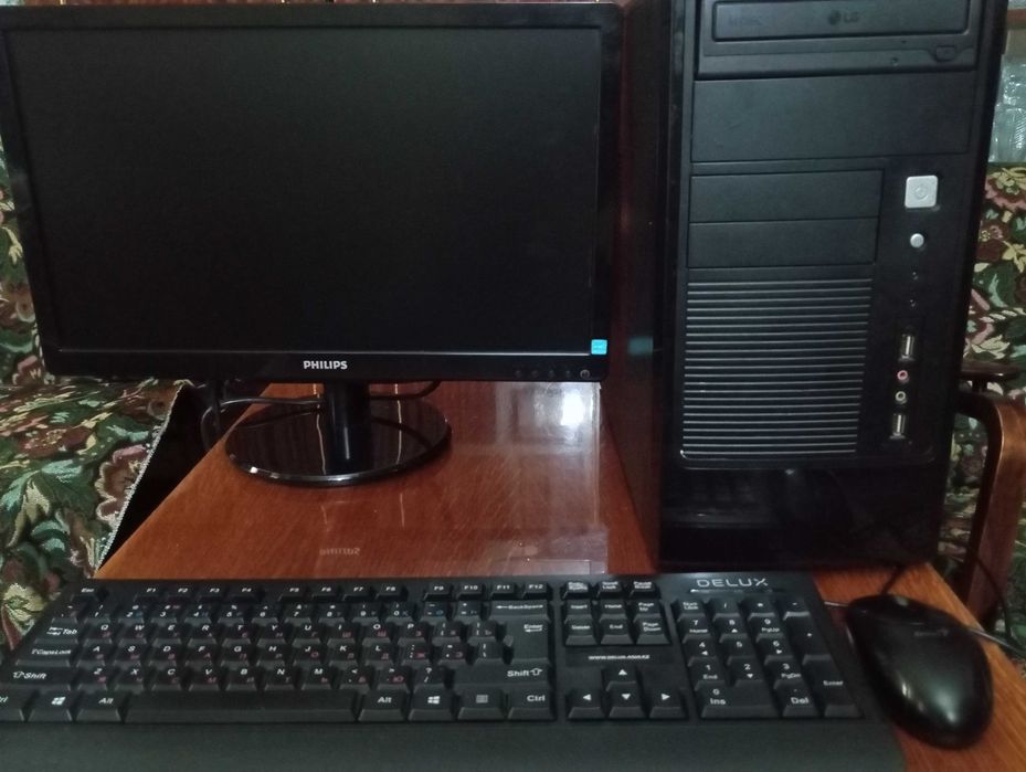 Компьютер Intel Core-i3, в хорошем состоянии