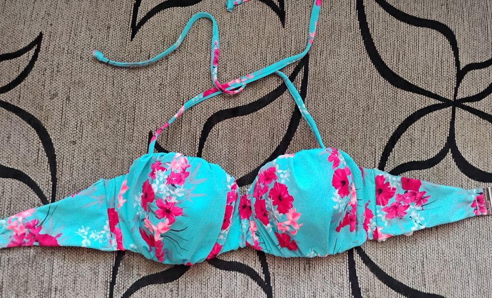 Дамски бански костюми