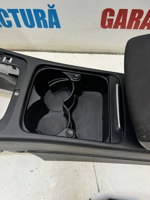 Cotiera grile ventilatie suporti pahare Passat B6 negru textil