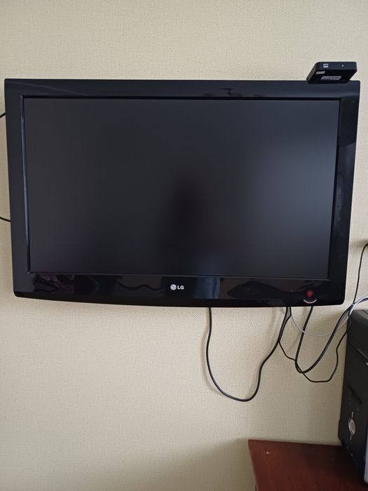 Телевизор LG модель  37 LG 3000