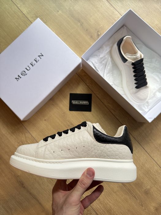 Tenesi/Sneakersi Alexander Mcqueen Leather Black - 100% ORIGINALI -
