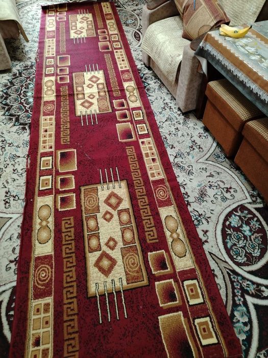 Гилам ва дорожка сотилади