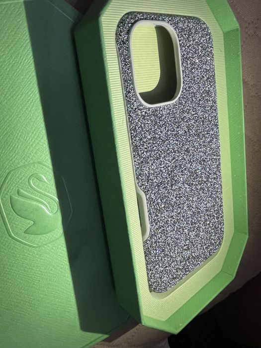 Husa SWAROVKI iphone 16