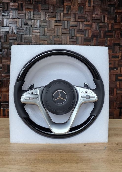 Volan Mercedes AMG din Piele compatibil cu  toate modelele 2008-2021