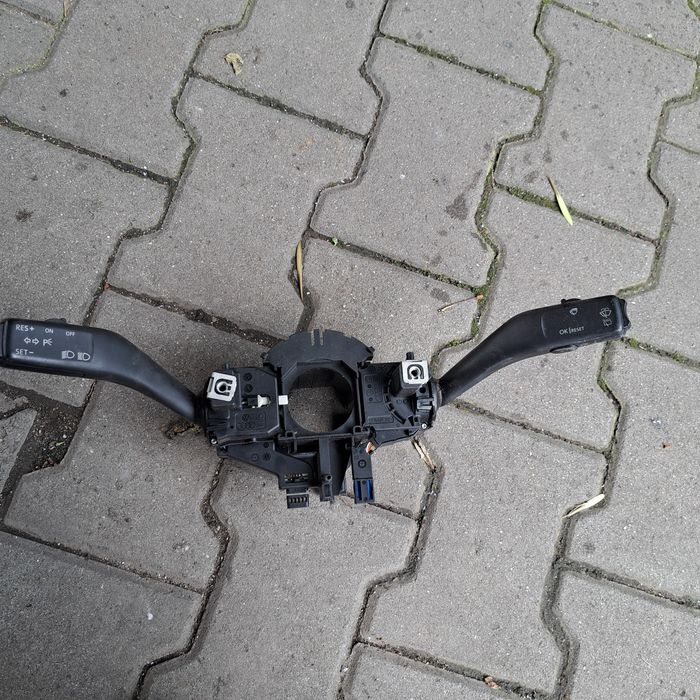 Оригинален лост  фарове/чистачки AUDI А4/A8/S8 Vw Turan