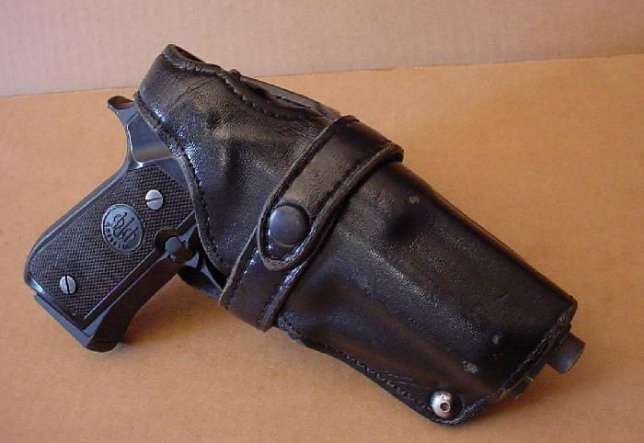 Pistol *MODIFICAT* airsoft beretta CO2 Cu AER COMPRIMAT