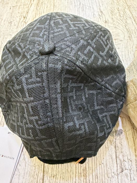 Шапка с козирка Tommy Hilfiger