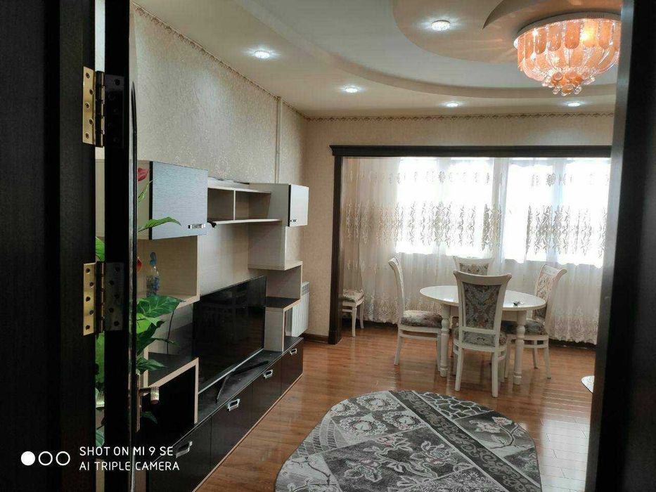 сдается квартира на Айбеке 3 ком Метро Айбек.