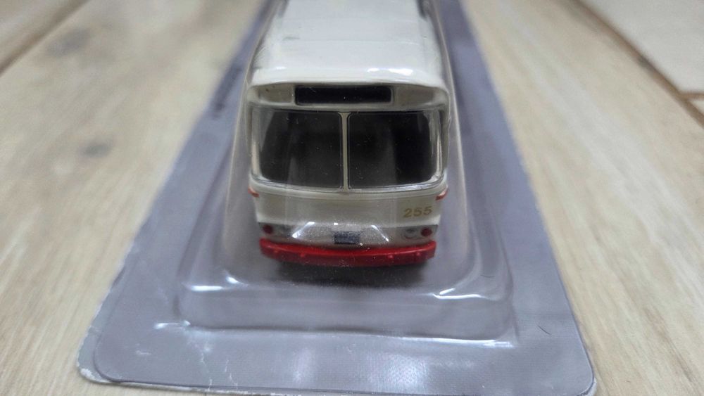 Machetă de autobuz Karosa ŠM 11, scara 1:72