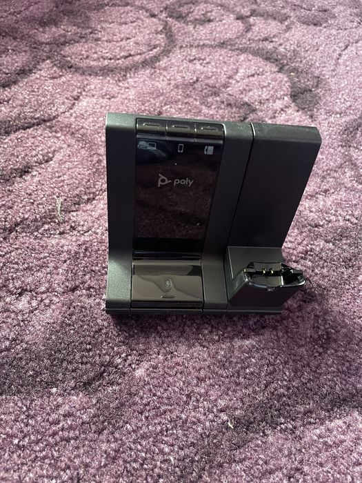 Poly savi 8220 слушалки bluetooth нови