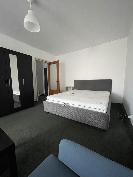 Proprietar inchiriez garsoniera zona Favorit Afi