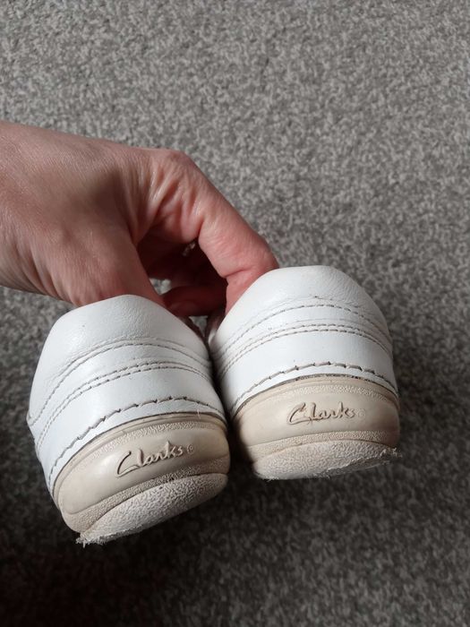 Sandale din piele Clarks mărimea 23