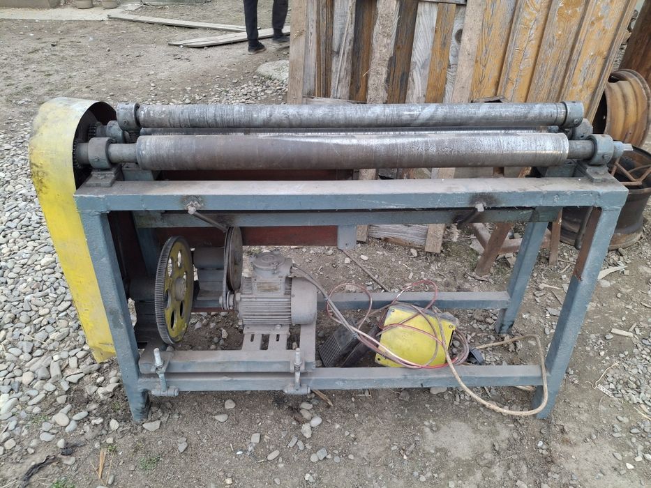 Masina de roluit tabla 110 mm
3500 lei SUCEAVA 0741924669