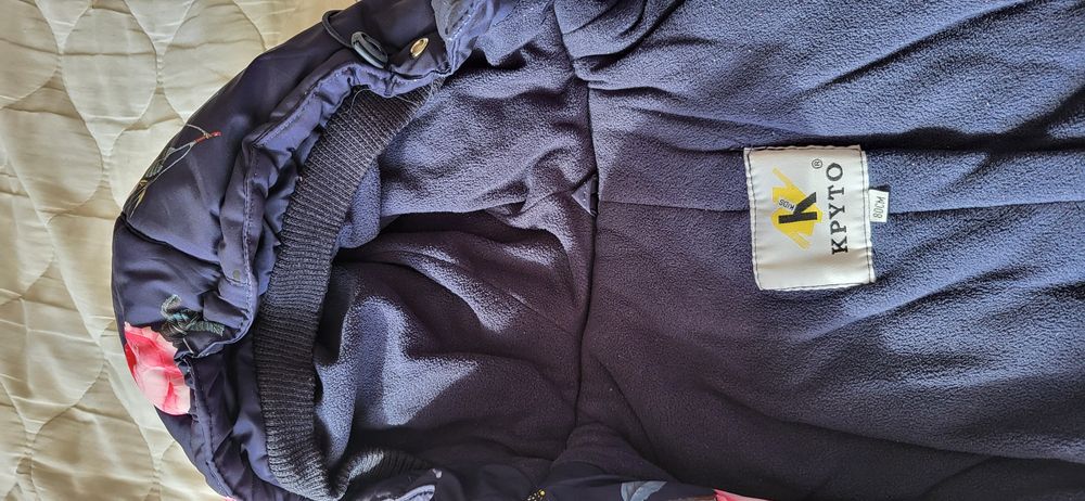 Продам комбинезон детский зимний на девочку