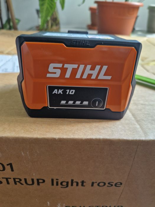 Acumulator Stihl AK 10 NOU