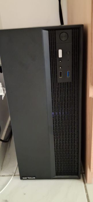 KIT/ Unitate PC AMD Ryzen 3, 8 GB DDR4, SSD 250 GB, placa video Vega 8