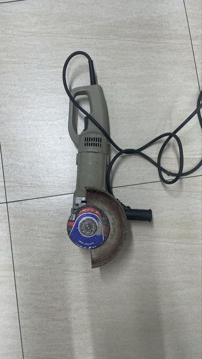 Дисковая пила Crown ( г. Тараз, Мамбет батыра,3 ) лот 980487