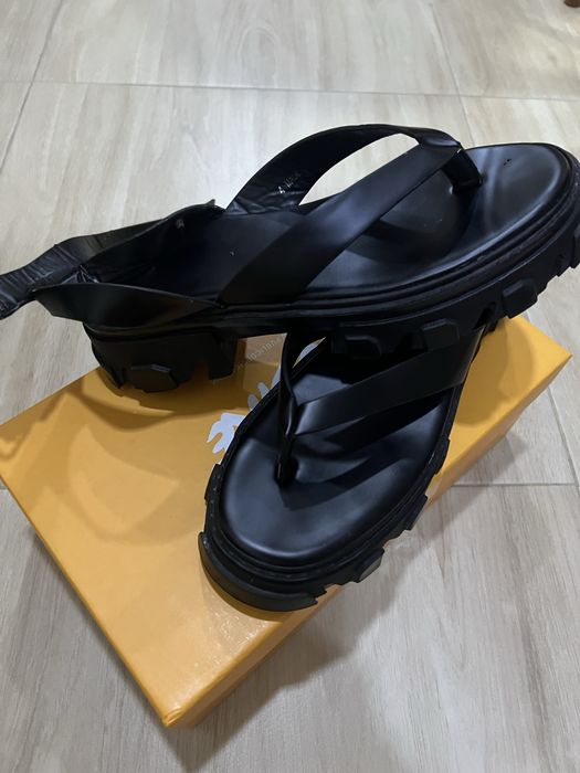 Дамски боти, кубинки , ботуши , маратонки , обувки , сандали