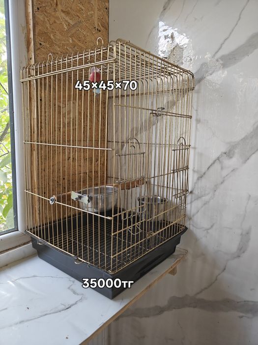 Продам клетки для попугаев и до животных бу