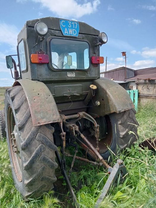 Продам трактор т40