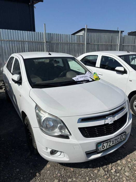 Ищете автомобиль для работы в такси?