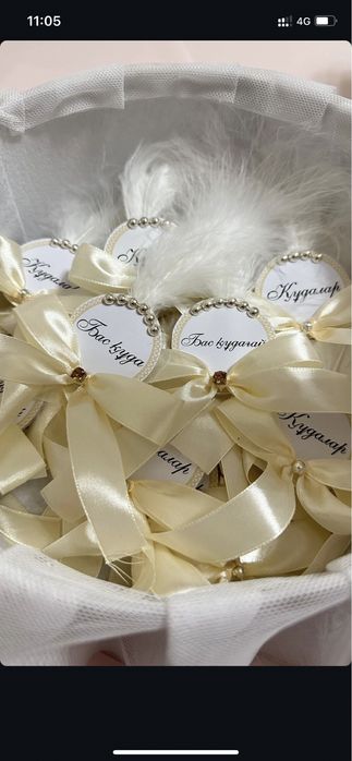 Брошь үкі Құдалар