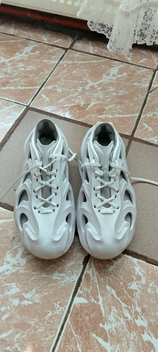 Маратонки Adidas