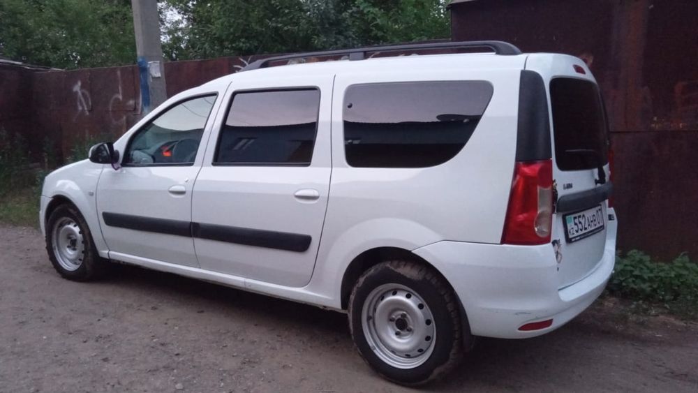 Лада Ларгус 2014