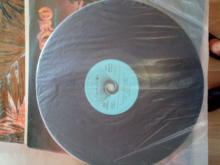 Продавам плоча на ДИО