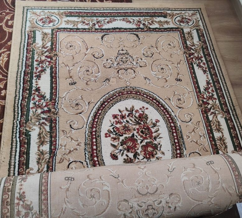 Covor persan aproape nou