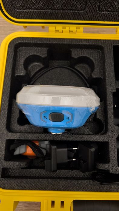 Gintec G40 Gnss Rtk SingularXYZ Emlid Hi-Target South Trimble Leica