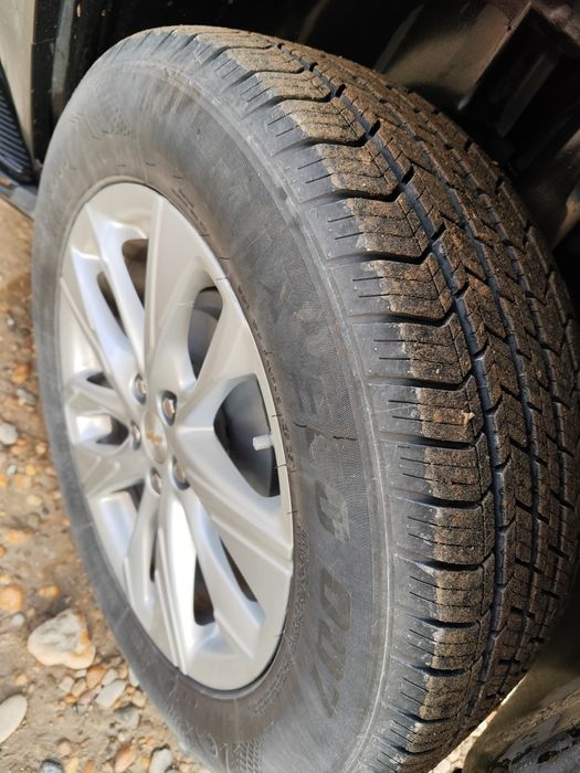 Trekker 2 diska baloni bilan.